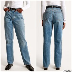 Abercrombie & Fitch Ultra High Rise 90s Straight Jean Size 26 Blue